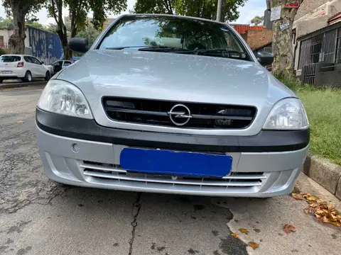 Opel Corsa Utility 1.4 Bakkie with Canopy 