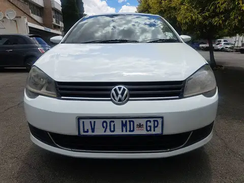 Volkswagen Polo Vivo Sedan 