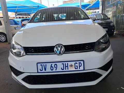 Volkswagen Polo Sedan