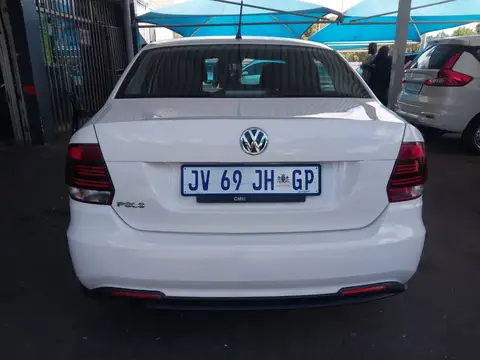 Volkswagen Polo 6 SEDAN 