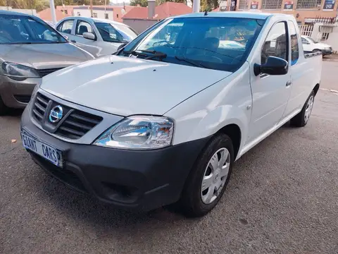 Nissan NP200