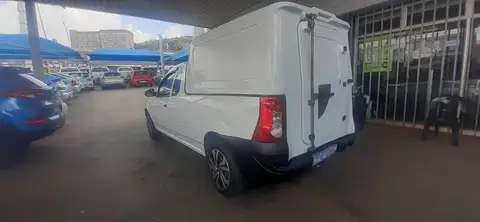 Nissan NP200 Canopy 