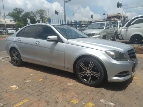 Mercedes Benz C-Class C200 Avantgarde Automatic