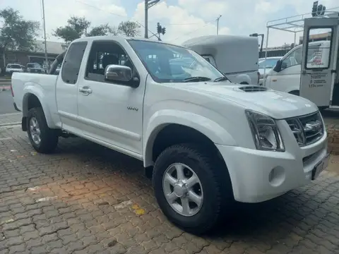 Isuzu KB 300 LX Extra Cab 4x4 Manual